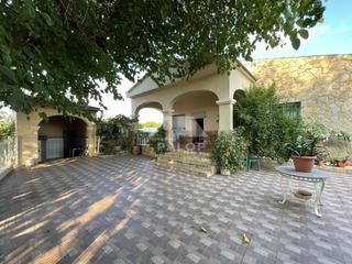 Masia a Pobla Llarga (la)