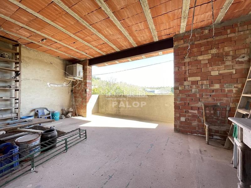 Foto 1b208326-e77e-4810-a7ab-d7b02db871c3. Haus mit parking in Manuel