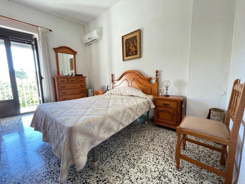 Foto 5860b855-1ead-4ad1-8636-592f066b0a80. Haus mit parking in Manuel