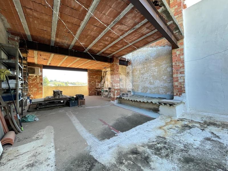 Foto ca83bb8a-5715-4a46-af6b-66ce5236423c. Haus mit parking in Manuel