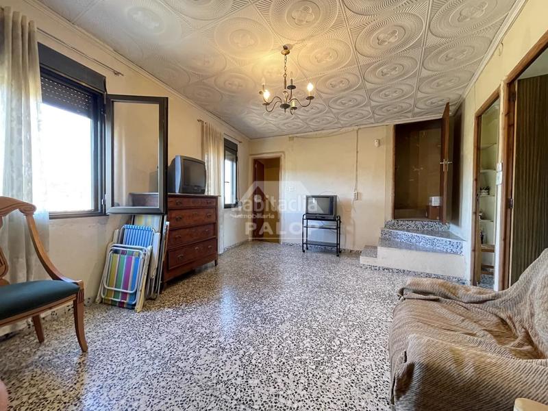 Foto d462d938-dc98-42f9-acd4-bdfac0657301. Haus mit parking in Manuel