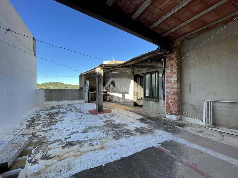 Foto df92cff0-ed42-4cb9-a0fb-eba6d547d6ad. Haus mit parking in Manuel