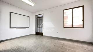 Miete Geschäftsraum in Carcaixent. Este local se encuentra en carcaixent, valencia, en la zona del