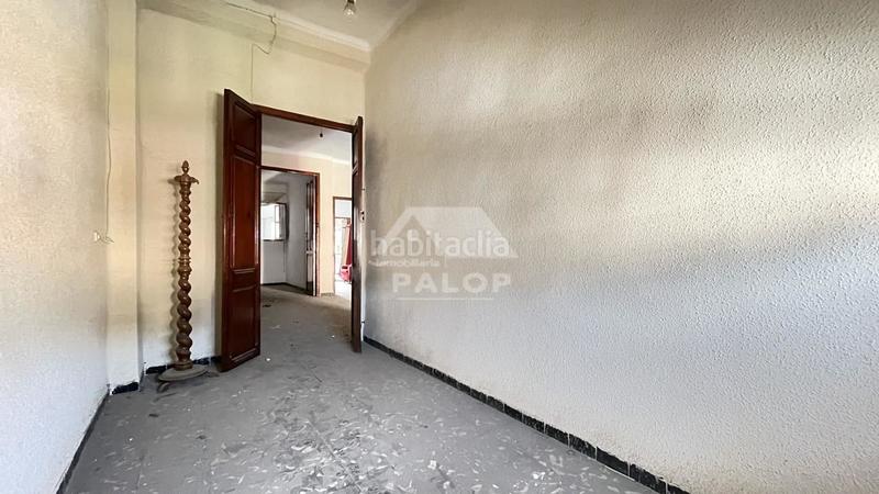 Foto 57d2cbe0-d906-4f3e-89e0-345c032cb52e. Casa esta casa se encuentra , valencia, en la zona de la avenida. 

es un casa que tiene 211 m2 construidos en un solar en Carcaixent