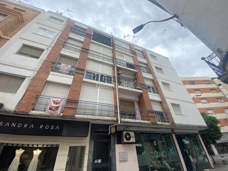 Foto 4d500d80-0641-4431-863e-26ca2a236892. Piso  exterior junto a cruz conde en Centro Córdoba