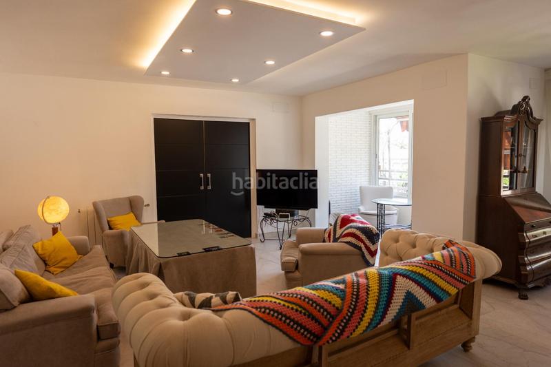 Foto cbdfb6fb-fc84-4d00-928d-efd66b5e6a8e. Piso en pleno paseo de la victoria, un piso señoria en la mejor zona en Córdoba