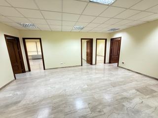 Location Bureau à Avenida del gran capitán 46. Oficina lujo avda gran capitan esquina vial con garaje