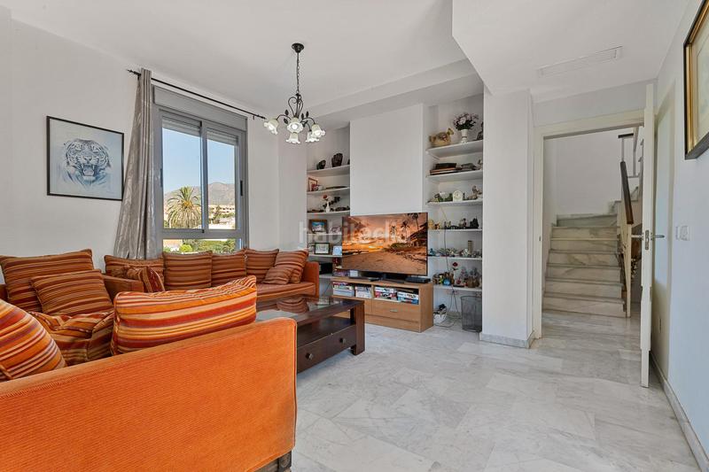 Foto 18c3629b-8340-4a93-aecc-e6d64bc6ed31. Casa bifamiliare con parcheggio piscina in Torreblanca del Sol Fuengirola