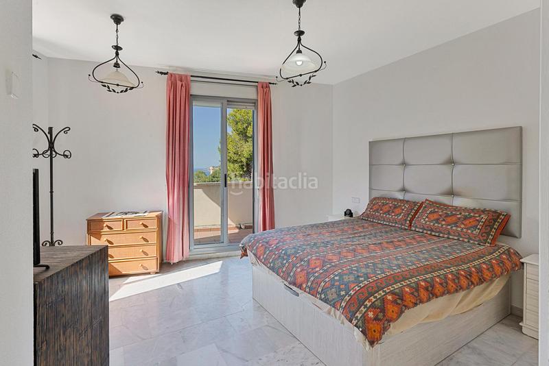 Foto 440b646a-5f46-4ffe-83dd-3137719578b5. Casa bifamiliare con parcheggio piscina in Torreblanca del Sol Fuengirola