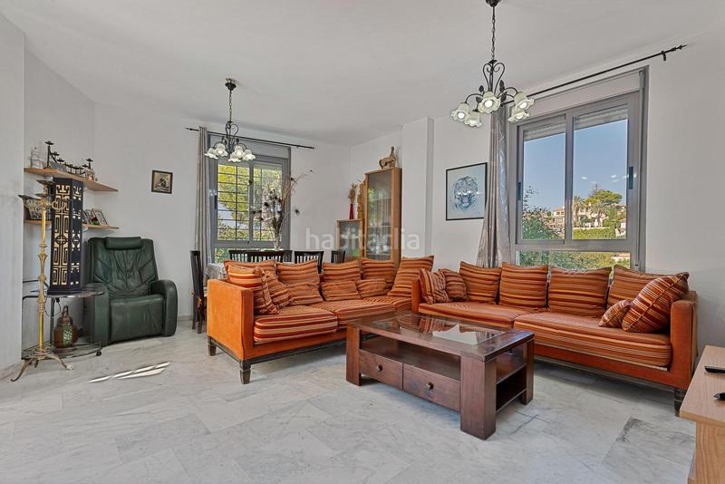 Foto 78d9f462-df53-43f1-bf28-8ab57f0460d3. Casa bifamiliare con parcheggio piscina in Torreblanca del Sol Fuengirola