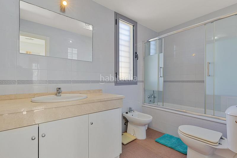 Foto 8f8994ca-a3f0-445c-b9f2-6f874e721d72. Casa bifamiliare con parcheggio piscina in Torreblanca del Sol Fuengirola