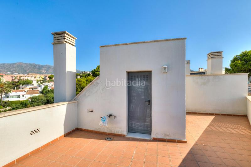 Foto ae7b593c-d5ec-47c6-be49-318b9b7cbd90. Casa bifamiliare con parcheggio piscina in Torreblanca del Sol Fuengirola