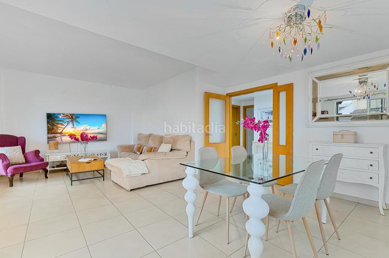 Foto 6ff97b19-3a21-499e-af16-92a46d0e5a1f. Doppelhaus mit heizung parking pool in Chilches