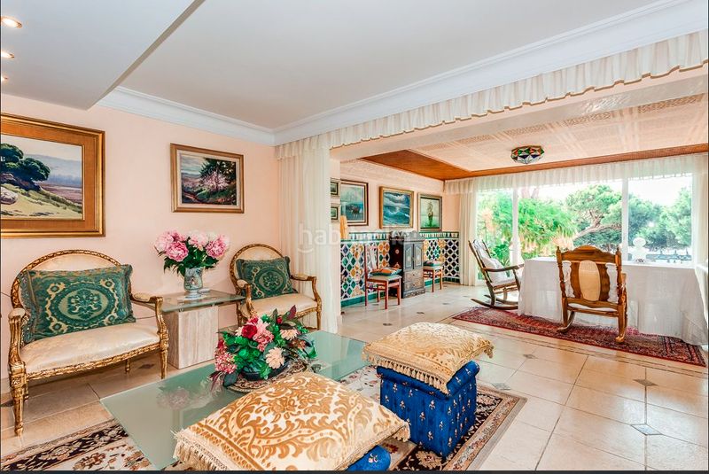 Foto 92329e15-b5bf-4848-be6e-177e9d5e0a3b. Chalet en Santa María Marbella