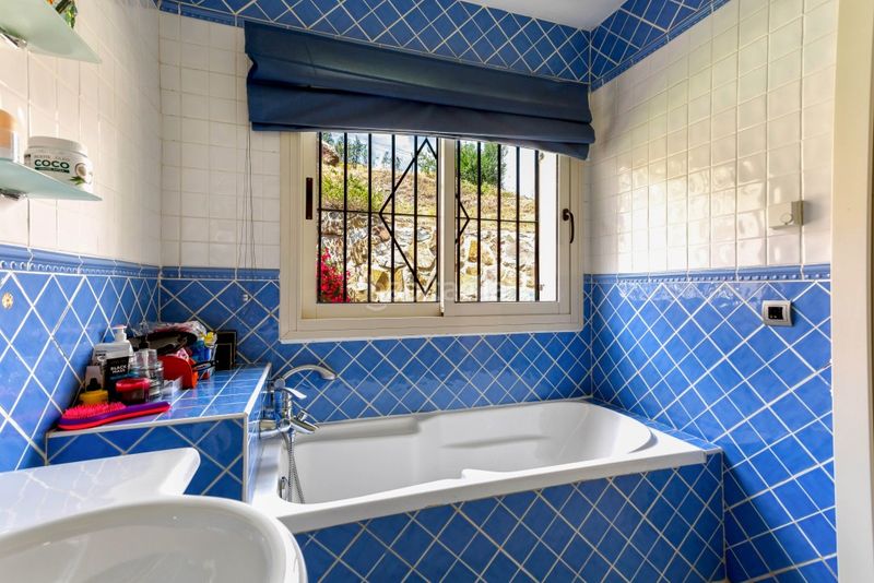 Foto c35210df-04b1-4c58-aaa0-9a584d4a20d5. Chalet en La Capellanía - El Higuerón Benalmádena