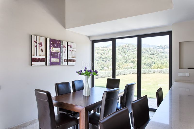 Foto 14a84d25-d2de-4f8a-95ca-7325fc11f233. Xalet amb aparcament piscina a los arqueros - puerto del almendro Benahavís