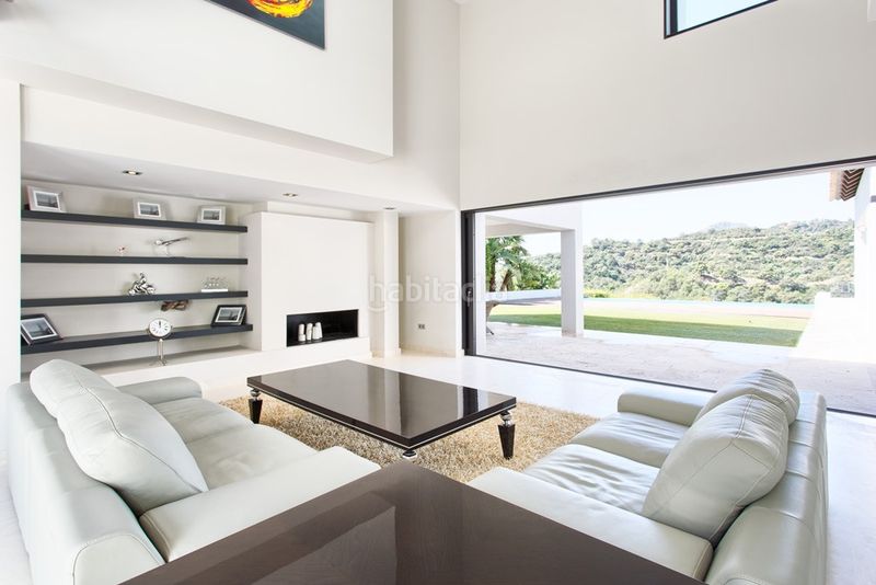 Foto ee6f80d2-4f6a-4b30-ae30-d57c561a1abc. Xalet amb aparcament piscina a los arqueros - puerto del almendro Benahavís