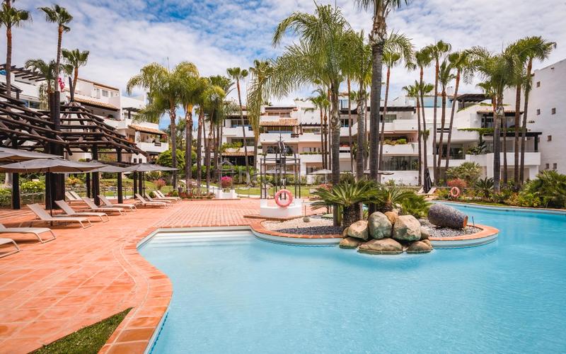 Foto c7af3162-de51-4168-9833-1e0f3745d7a4. Rez-de-chaussée avec parking piscine dans Puente Romano Marbella