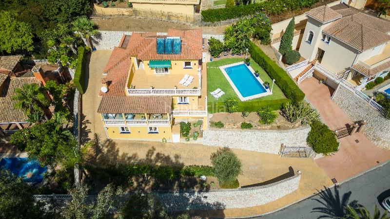 Foto 61e1a2ee-7685-4d92-ba83-42a40c1b7fde. Chalet en la cala Mijas Mijas