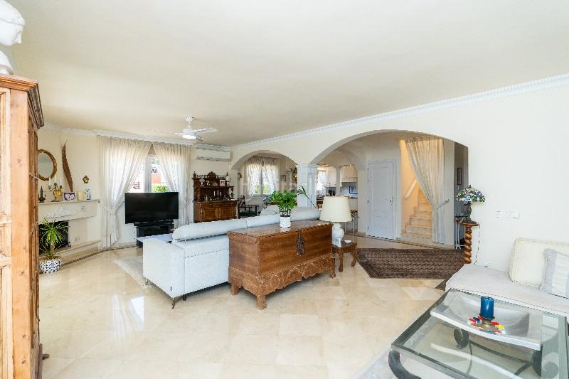 Foto 98a8ac9d-5581-4c82-87b5-3f493221d7e8. Chalet en la cala Mijas Mijas