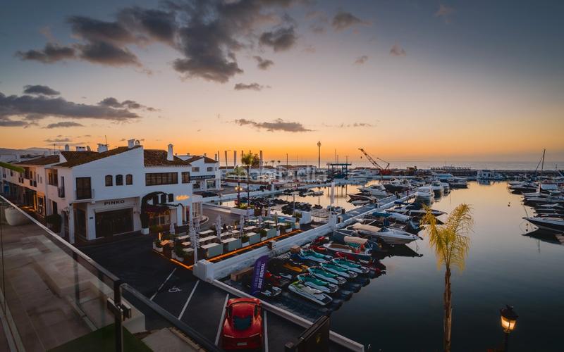 Foto a53eecd2-5b43-4868-b3fb-f31fc479c0e6. Dachwohnung mit heizung in Puerto Banús Marbella