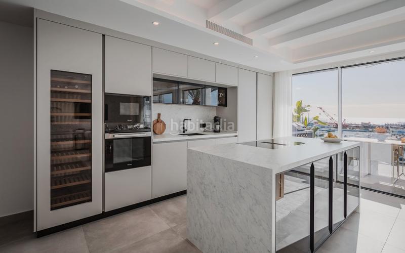 Foto c1d73205-6a7c-402d-80c6-bffb3c574335. Dachwohnung mit heizung in Puerto Banús Marbella