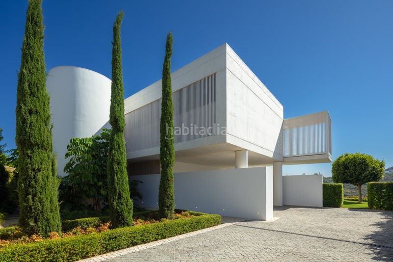 Foto 5816b316-c72c-4ecd-aeff-a0245ab7a88b. Xalet amb aparcament piscina a Casares golf - Casares del sol Casares