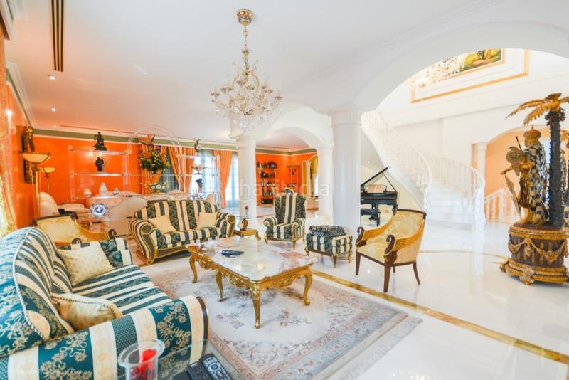 Foto 9f63de4a-4edf-4214-9fda-c95b40512c7d. Chalet con riscaldamento parcheggio piscina in Hacienda Torrequebrada Benalmádena