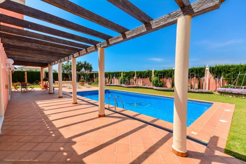 Foto 0d62eeac-a7f0-4c0a-ba48-fbe823d9db05. Xalet amb calefacció aparcament piscina a Hacienda Torrequebrada Benalmádena