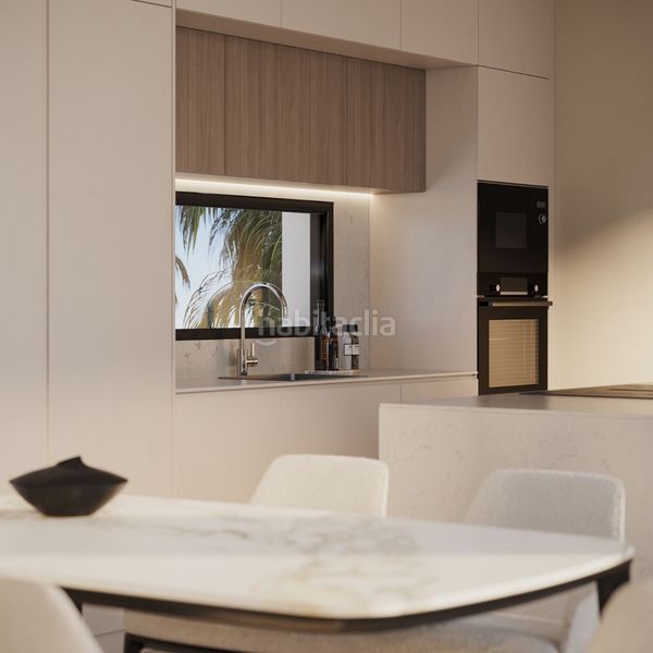 Foto d5688f62-d0c0-439b-8e54-42d7e7181682. Chalet con parcheggio piscina in Parque Central Estepona