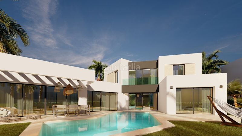 Foto f5ab6a97-c614-40b7-bed5-9fb0faaade4f. Chalet con parcheggio piscina in Parque Central Estepona