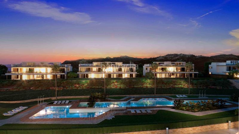 Foto fe18e74e-3476-469a-aafa-d0ba9e5252bc. Apartament amb aparcament piscina a Santa Clara Marbella