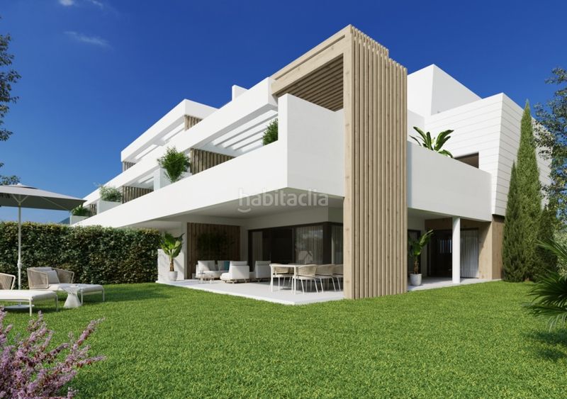 Foto cadd7e21-0e76-4a23-86dd-d45e02adbc51. Apartament amb aparcament piscina a Centro Estepona