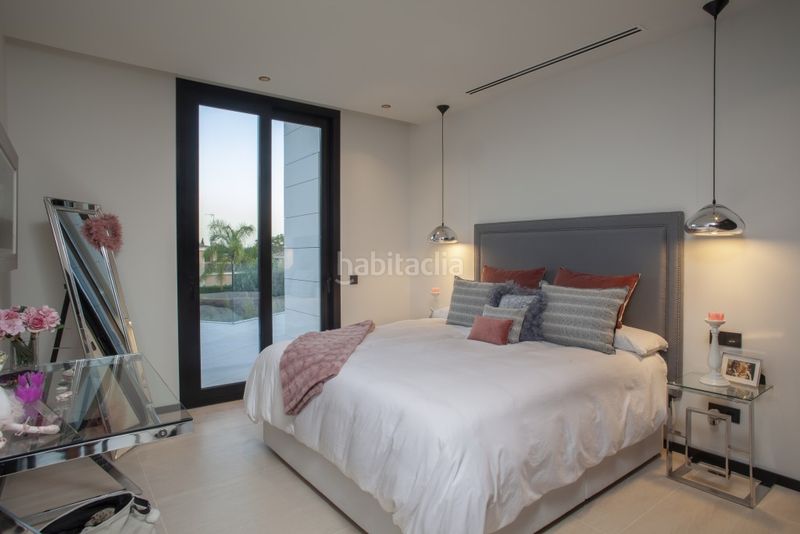 Foto 8a4efe04-5d8f-4dbf-ba68-90de68e6ac9e. Xalet amb aparcament piscina a Las Brisas Marbella