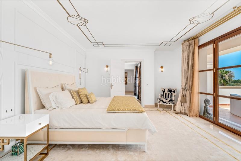 Foto 202ee3f4-7a4f-4b39-af3d-a99017aa54a1. Chalet with parking pool in Guadalmina Baja Marbella