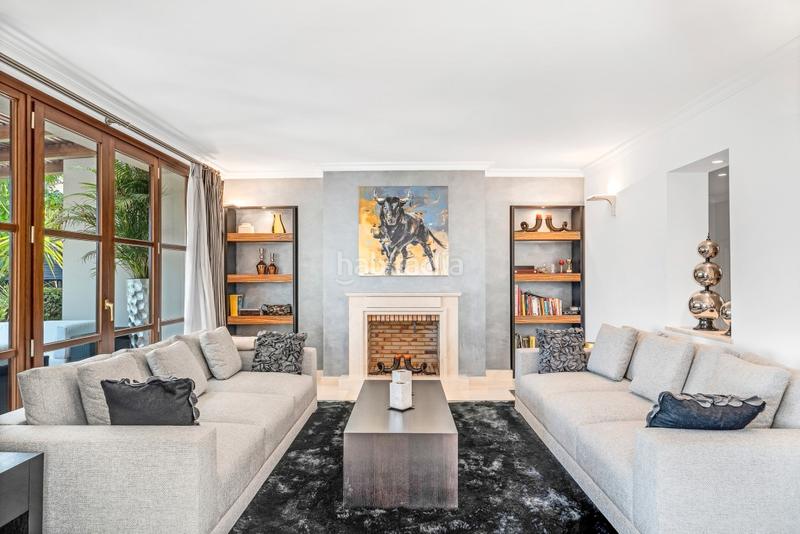 Foto 2cc0441b-9b20-43f6-9bf8-32ea4bd90c13. Chalet with parking pool in Guadalmina Baja Marbella