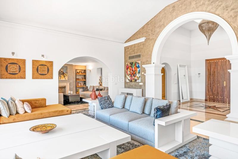 Foto 88536304-7b36-4013-971f-fe1d61d163c2. Chalet with parking pool in Guadalmina Baja Marbella