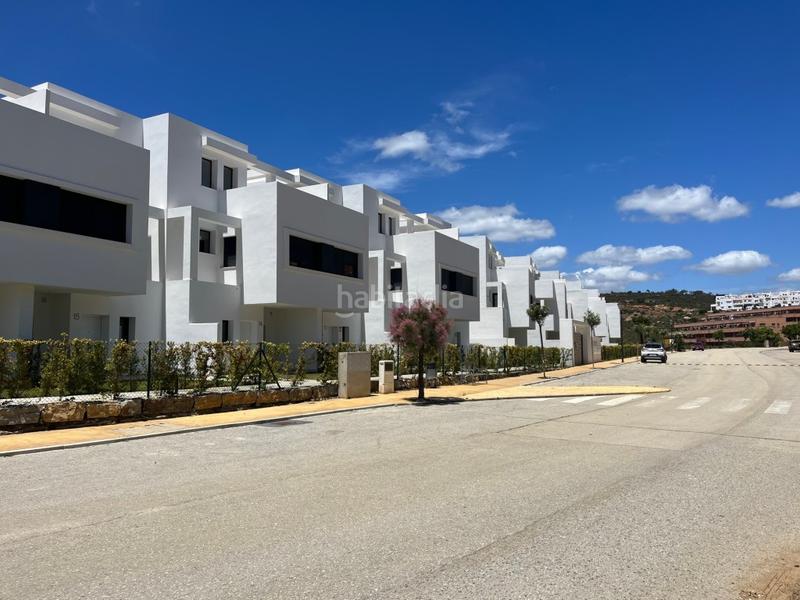 Foto 51ab2c71-db73-4ec6-8696-4a0954eff2f2. Towny house with parking pool in Manilva pueblo Manilva