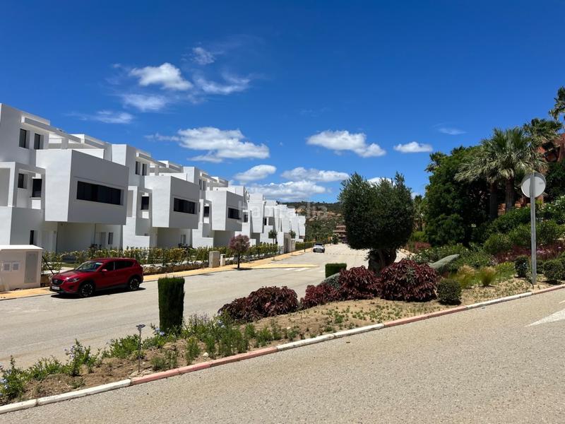 Foto 8581f936-c116-4866-96bf-afe60da5d1de. Towny house with parking pool in Manilva pueblo Manilva