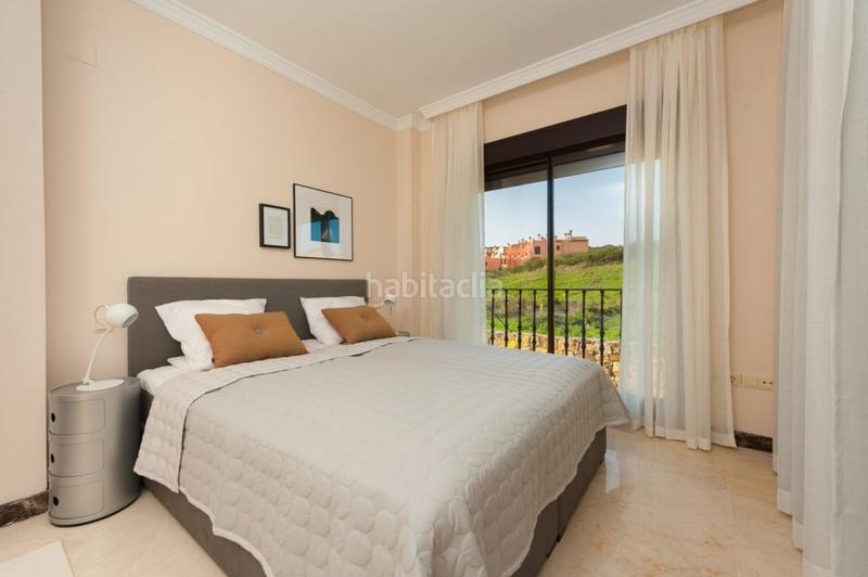 Foto c6aca19d-b9d4-4947-81a0-957f4ed74ba0. Chalet with pool in Parque Central Estepona