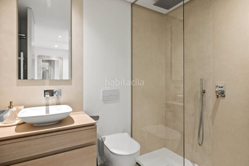 Foto bcdf5187-ce7e-43b1-b31a-5ca39f7b89e7. Apartament amb aparcament piscina a Los Naranjos Marbella