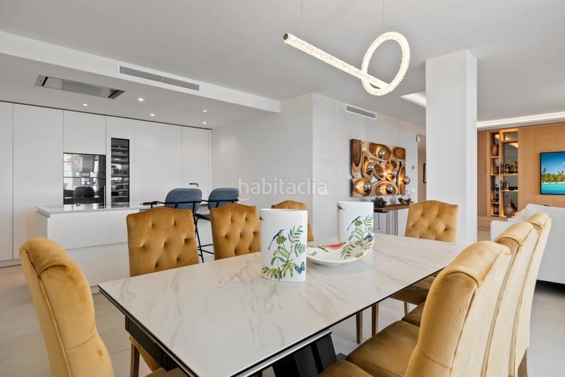 Foto ed656f3d-2c0b-49ec-acfb-1a2f6c1f4d65. Apartment with parking pool in Los Naranjos Marbella