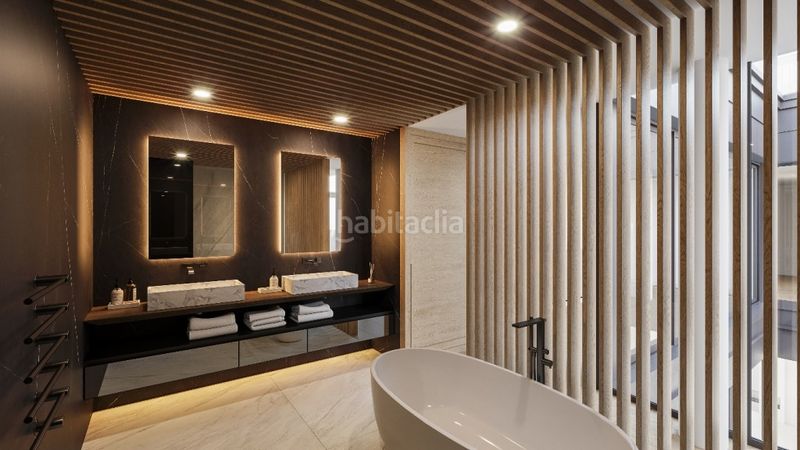 Foto 6601648b-8e57-4474-850d-444f72c9bb60. Xalet amb aparcament piscina a Las Brisas Marbella