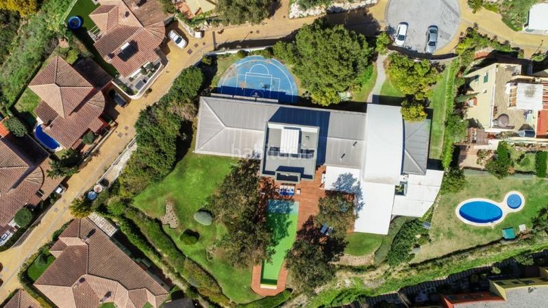 Foto 40cd863f-f851-481f-a351-ff46308e84fb. Chalet mit parking pool in La Capellanía - El Higuerón Benalmádena