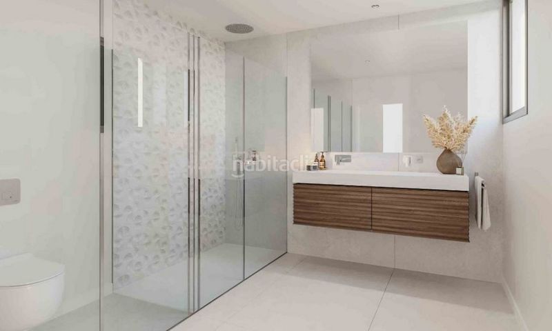 Foto 7199ba9c-c2f7-476e-95d2-67acb40dd193. Planta baixa amb calefacció aparcament piscina a Marbella