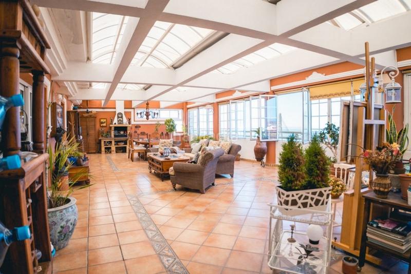 Foto ba863ba0-f2f2-4e66-9fb7-a1dc2d993e2a. Duplex avec parking piscine dans Castillo Sohail - Myramar Fuengirola