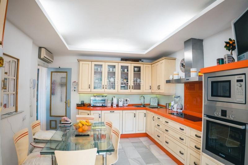Foto 9fed791c-2e47-466c-89bc-de0b42ccd7d6. Duplex with parking pool in Castillo Sohail - Myramar Fuengirola