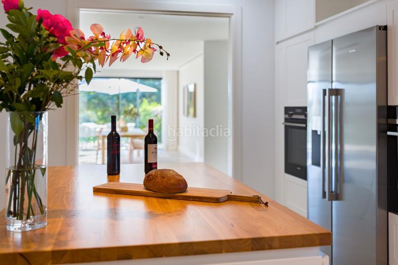 Foto 5072a3a0-c40c-4eb3-a90c-5ee305bd6f85. Chalet con parcheggio in Aloha Marbella