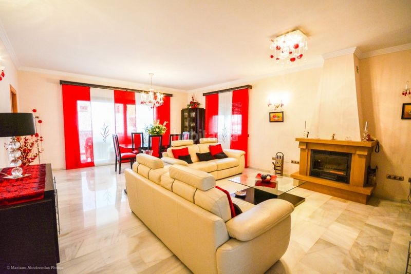 Foto 23cd578f-7545-4e79-bf37-004cbf49d680. Chalet en campo de Mijas Mijas