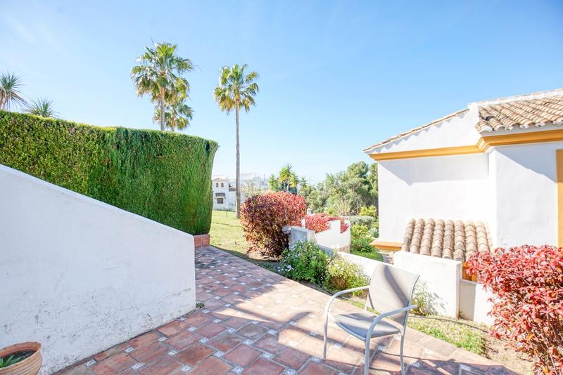 Foto 860666d2-bfa9-4349-87d6-b158f916d6cb. Casa pareada en Guadalobón Estepona